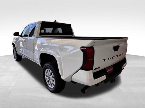 Ice Cap 2026 Toyota Tacoma SR5