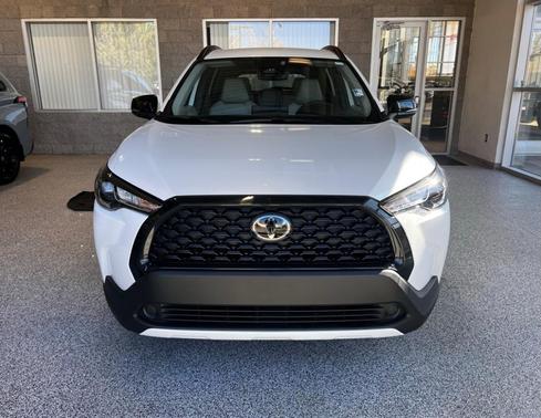 2025 Toyota Corolla Cross LE