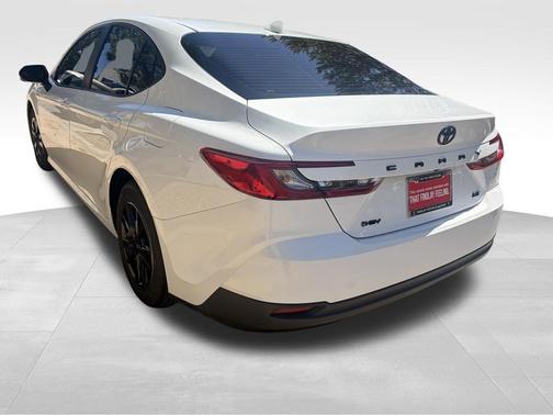 Ice 2025 Toyota Camry LE