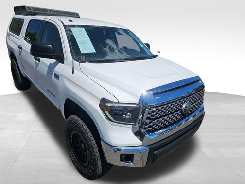Super White 2019 Toyota Tundra SR5