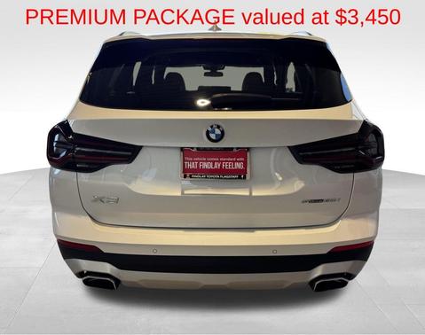 Mineral White Metallic 2022 BMW X3 sDrive30i
