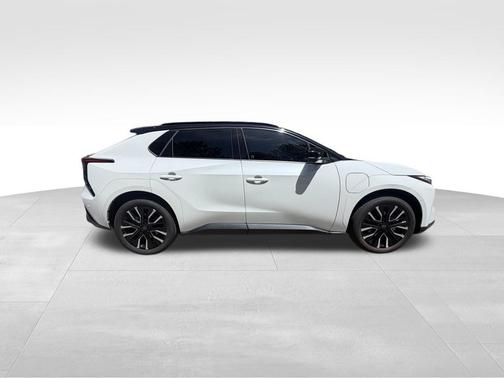 Wind Chill Pearl 2026 Toyota bZ LIMITED