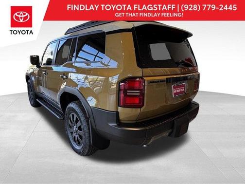 Dust 2025 Toyota Land Cruiser Base