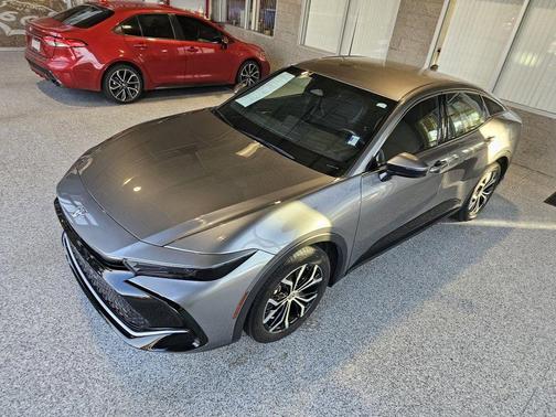 2023 Toyota Crown XLE