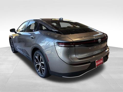 2023 Toyota Crown XLE