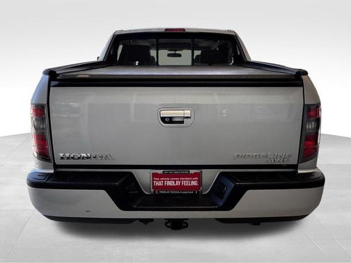 Alabaster Silver Metallic 2014 Honda Ridgeline RTL