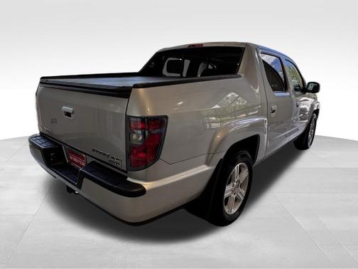 Alabaster Silver Metallic 2014 Honda Ridgeline RTL
