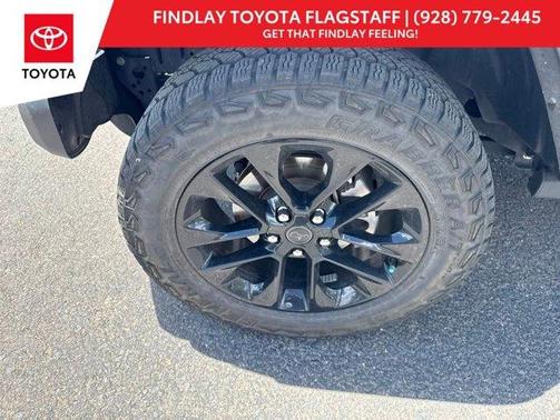 Bright White Clearcoat 2025 Jeep Gladiator Sport
