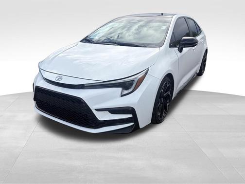 Ice Cap/Midnight Black Metallic 2025 Toyota Corolla FX