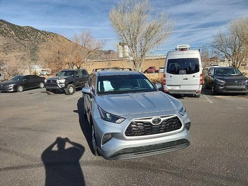 2023 Toyota Highlander L