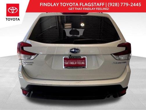 Crystal White Pearl 2023 Subaru Forester