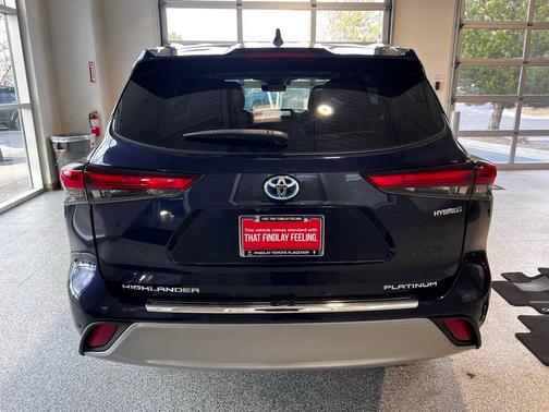 2020 Toyota Highlander Hybrid Platinum
