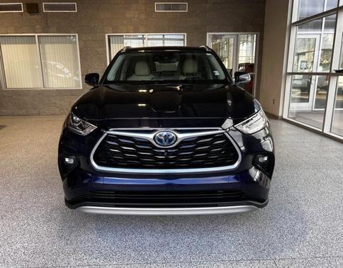 2020 Toyota Highlander Hybrid Platinum