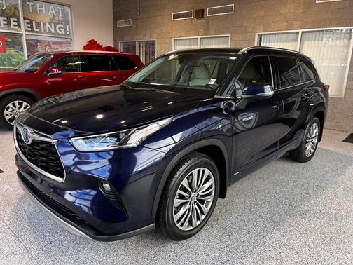 2020 Toyota Highlander Hybrid Platinum