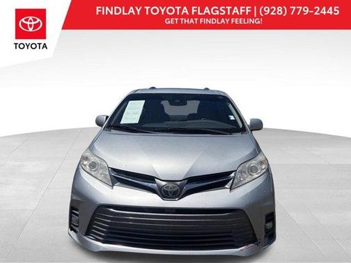 Celestial Silver Metallic 2020 Toyota Sienna XLE