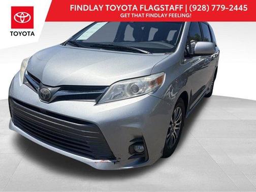 Celestial Silver Metallic 2020 Toyota Sienna XLE