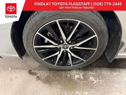 Celestial Silver Metallic 2023 Toyota Camry SE