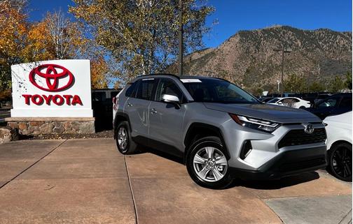 2025 Toyota RAV4 XLE