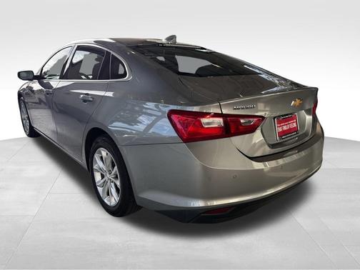 Sterling Gray Metallic 2024 Chevrolet Malibu FWD 1LT