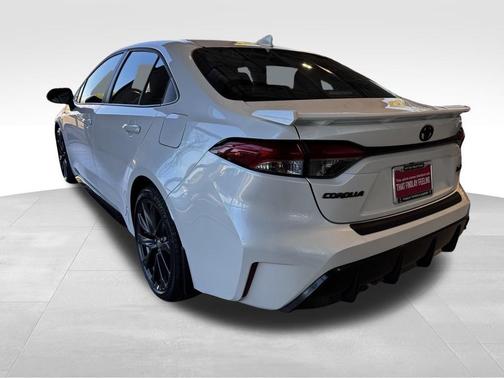 Wind Chill Pearl 2026 Toyota Corolla XSE