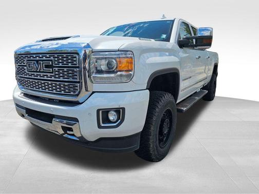 Summit White 2019 GMC Sierra 2500 Denali