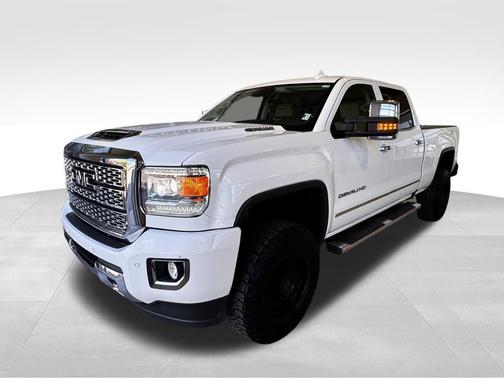 Summit White 2019 GMC Sierra 2500 Denali