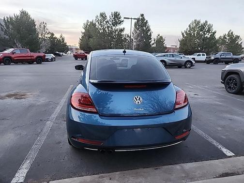 2018 Volkswagen Beetle 2.0T SE