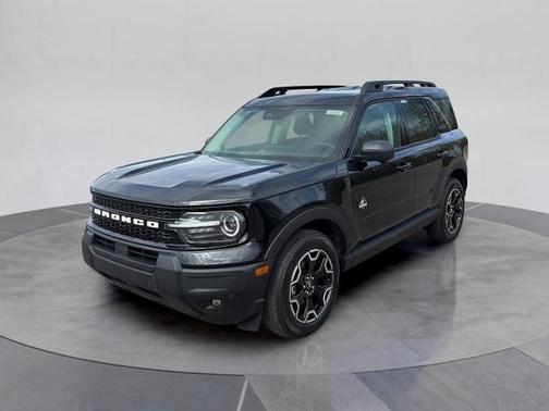 SHADOW BLACK 2025 Ford Bronco Sport OUTER BANKS