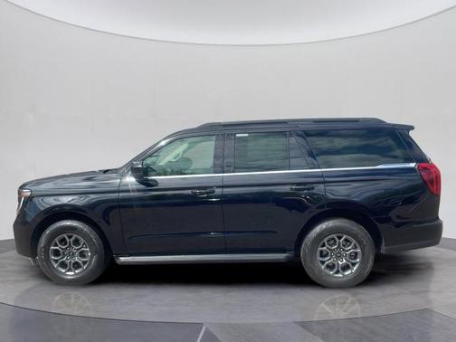 AGATE BLACK METALLIC 2025 Ford Expedition ACTIVE