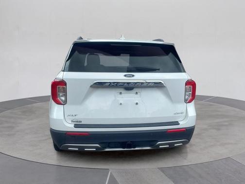 STAR WHITE MET TRI-COAT 2023 Ford Explorer XLT