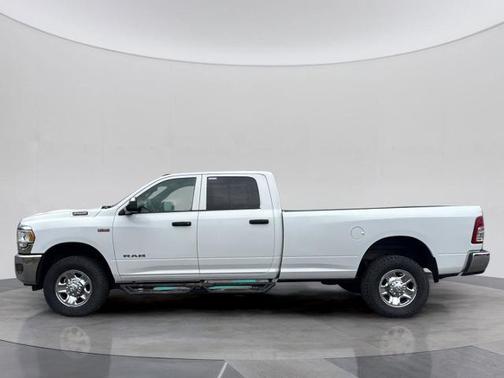 Bright White Clearcoat 2022 RAM 2500 TRADESMAN