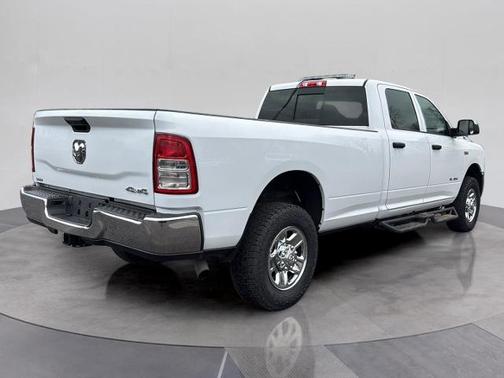 Bright White Clearcoat 2022 RAM 2500 TRADESMAN