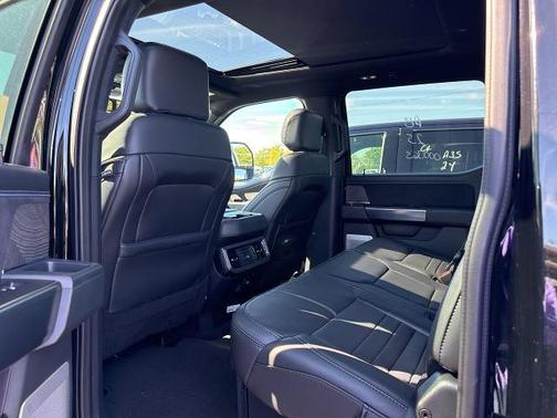 2025 Ford F-250 PLATINUM