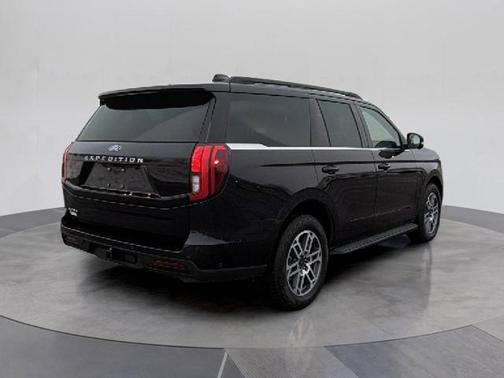 AGATE BLACK METALLIC 2025 Ford Expedition ACTIVE