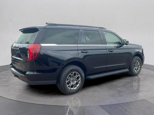 AGATE BLACK METALLIC 2026 Ford Expedition ACTIVE