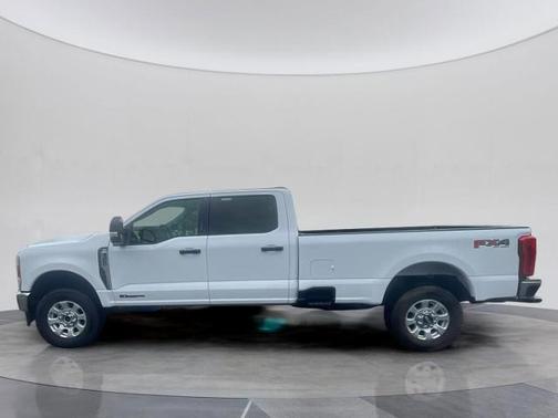 OXFORD WHITE 2024 Ford F-250 XLT