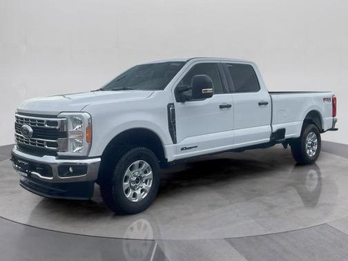 OXFORD WHITE 2024 Ford F-250 XLT