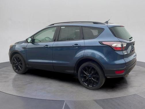 BLUE METALLIC 2018 Ford Escape SE