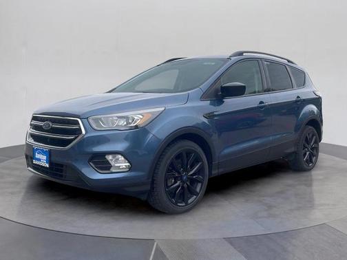 BLUE METALLIC 2018 Ford Escape SE