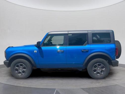 VELOCITY BLUE METALLIC 2024 Ford Bronco BIG BEND