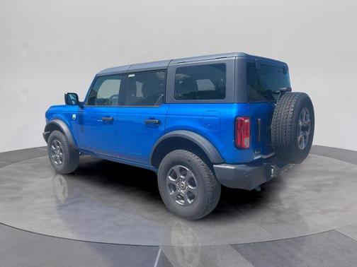 VELOCITY BLUE METALLIC 2024 Ford Bronco BIG BEND