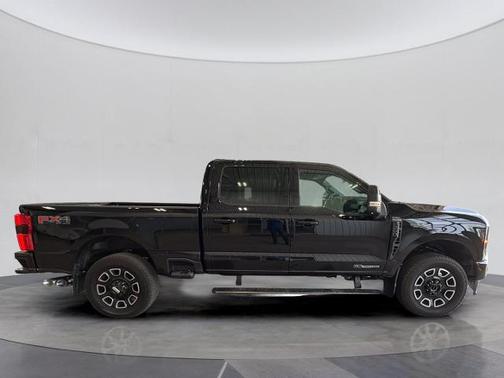 AGATE BLACK METALLIC 2026 Ford F-250 PLATINUM