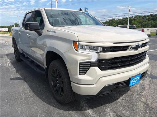 White Sand 2026 Chevrolet Silverado 1500 RST