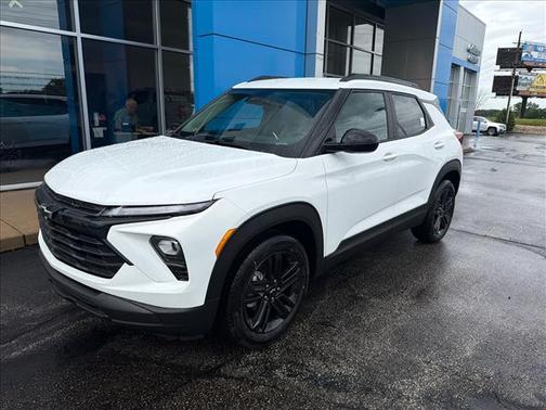 Summit White 2026 Chevrolet Trailblazer LT
