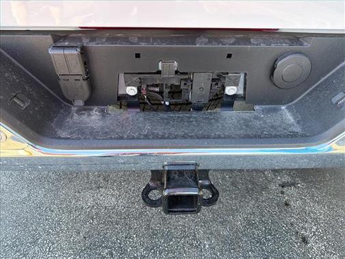 Summit White 2026 Chevrolet Silverado 3500 LT