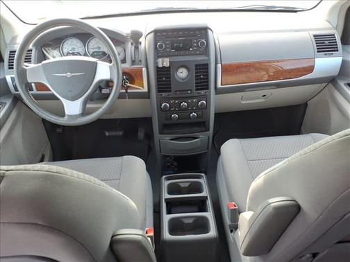 2008 Chrysler Town & Country Touring