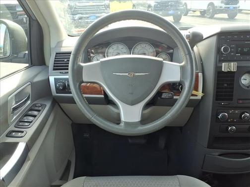 2008 Chrysler Town & Country Touring