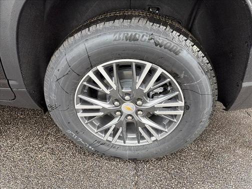 Mosaic Black Metallic 2026 Chevrolet Traverse LT