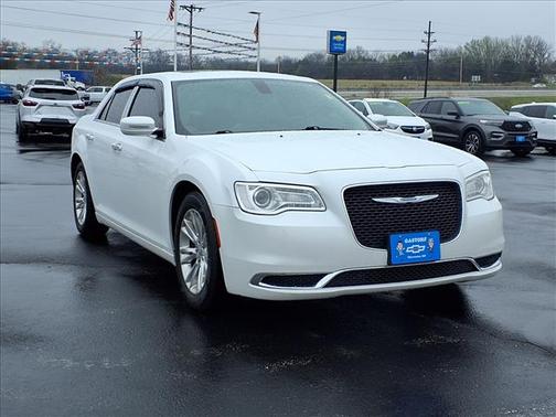 White 2016 Chrysler 300 Limited