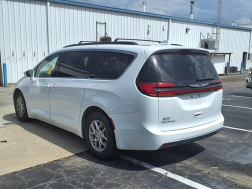 2022 Chrysler Pacifica Touring-L